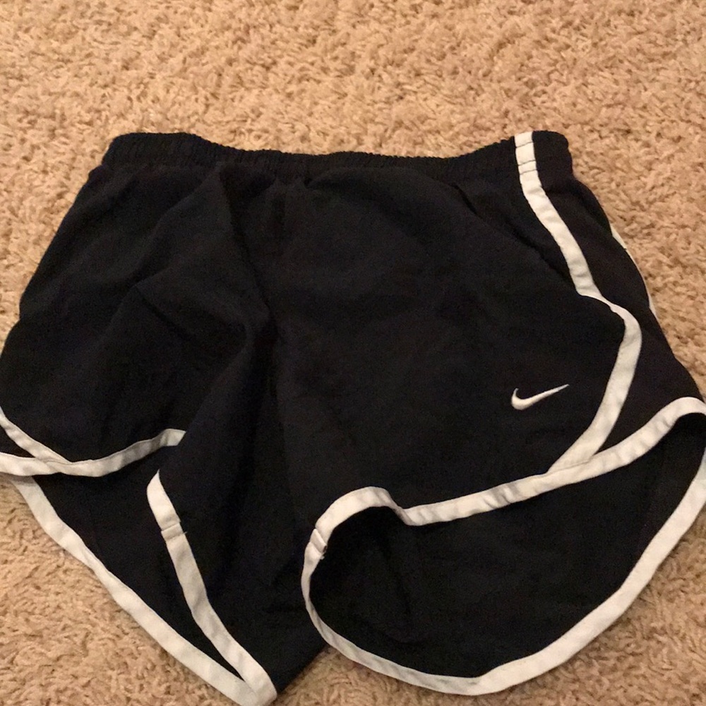black nike dryfit shorts